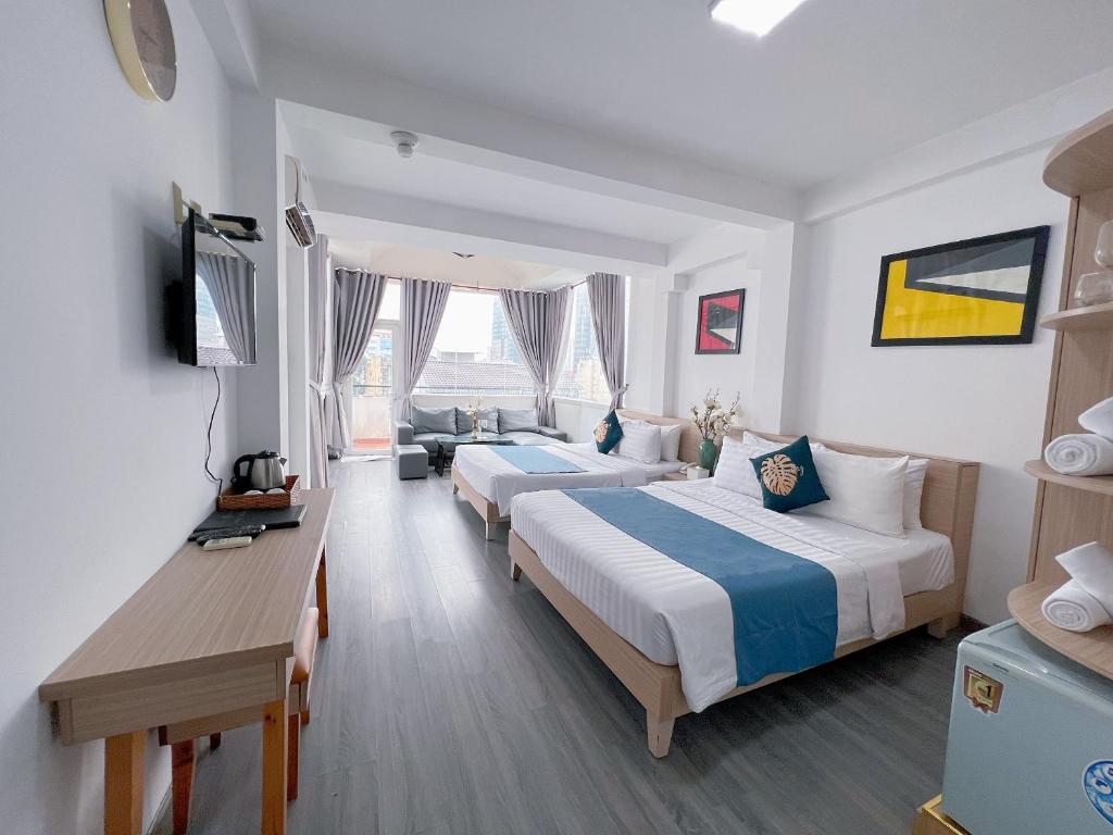 khách sạn gần Bùi Viện